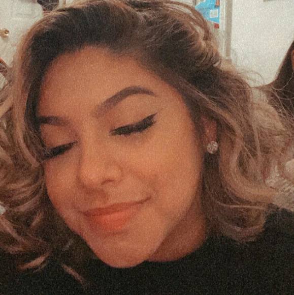 Meet your Posher, Maxy - Picture 1 of 1